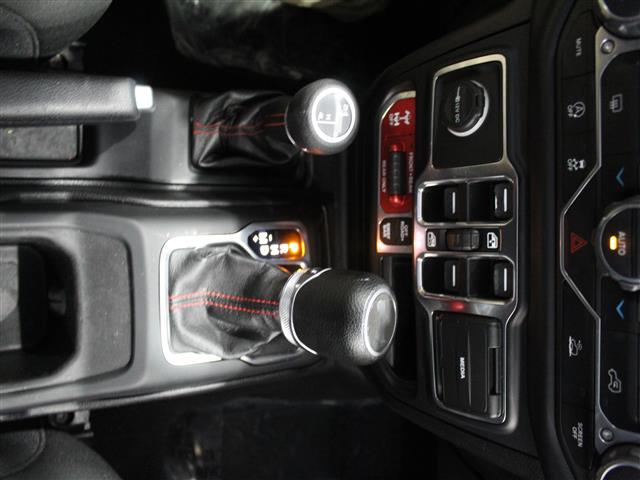Photo of 2021 Bright White Clearcoat Jeep Wrangler Unlimited