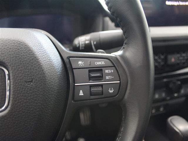 Photo of 2023 Platinum White Pearl Honda Accord