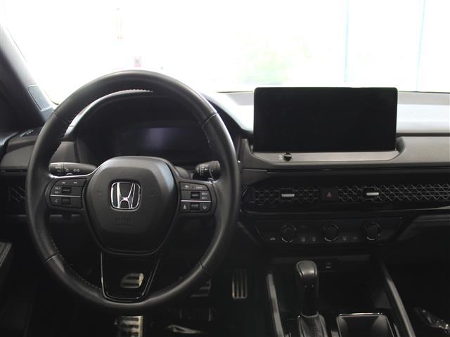 Photo of 2023 Platinum White Pearl Honda Accord