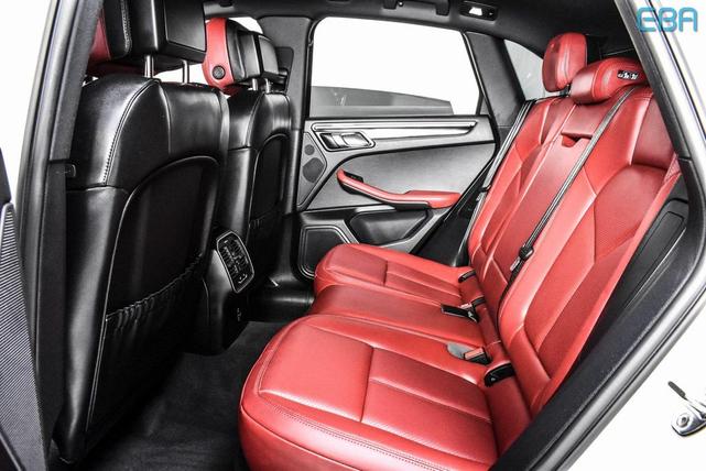Photo of 2024 White Porsche Macan
