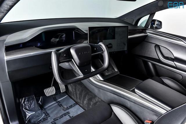 Photo of 2022 Pearl White Multi-Coat Tesla Model X