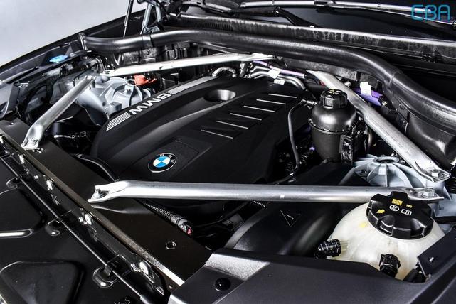Photo of 2024 Brooklyn Grey Metallic BMW X5