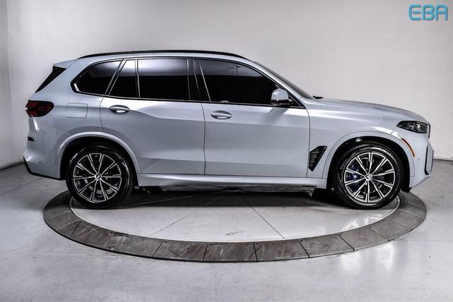 Photo of 2024 Brooklyn Grey Metallic BMW X5