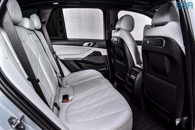 Photo of 2024 Brooklyn Grey Metallic BMW X5