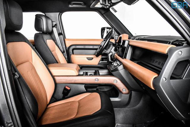 Photo of 2024 Gray Land Rover Defender