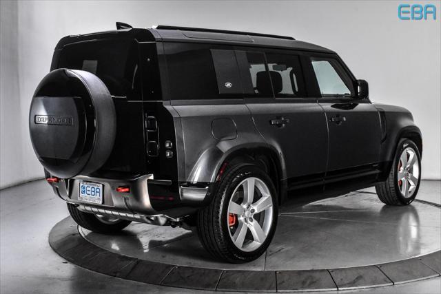 Photo of 2024 Gray Land Rover Defender