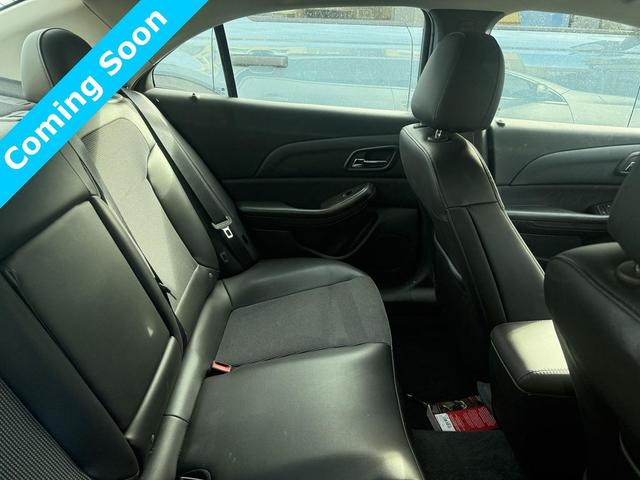 Photo of 2015 Silver Ice Metallic Chevrolet Malibu