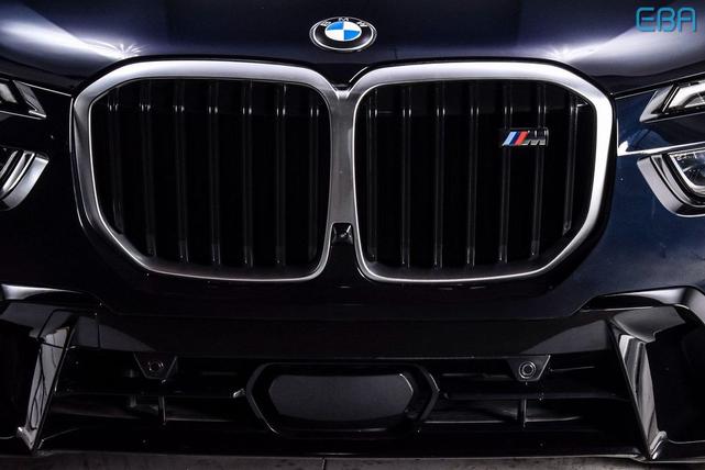 Photo of 2023 Carbon Black Metallic BMW X7