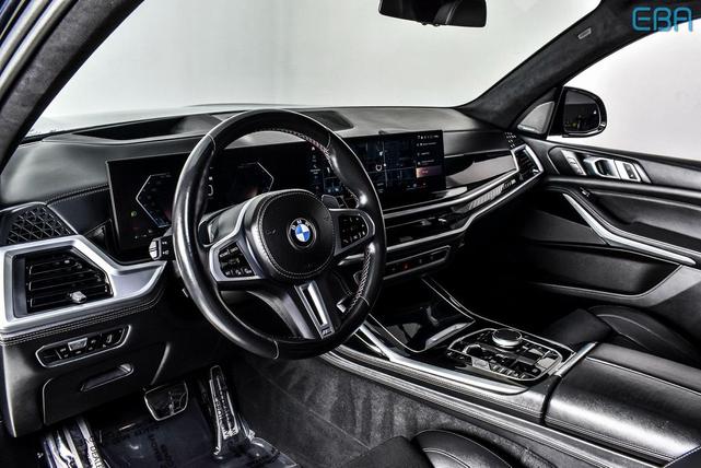 Photo of 2023 Carbon Black Metallic BMW X7