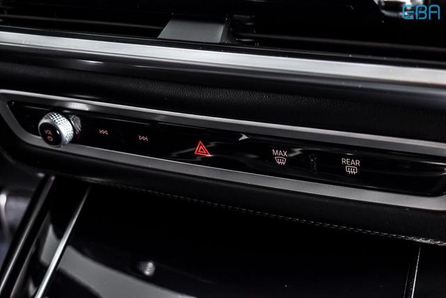 Photo of 2023 Carbon Black Metallic BMW X7