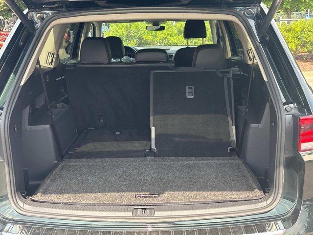Photo of 2021 Racing Green Volkswagen Atlas