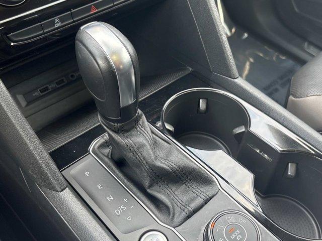 Photo of 2021 Racing Green Volkswagen Atlas