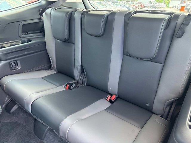 Photo of 2025 Crystal White Pearl Subaru Ascent