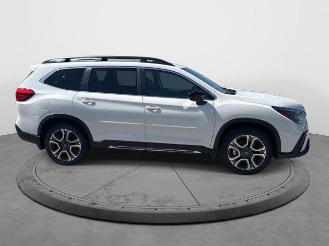 Photo of 2025 Crystal White Pearl Subaru Ascent