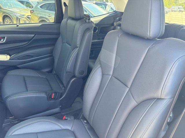 Photo of 2025 Crystal White Pearl Subaru Ascent