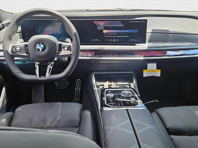 Photo of 2025 Black Sapphire Metallic BMW 760