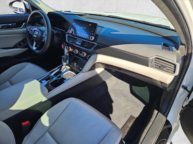 Photo of 2019 Platinum White Pearl Honda Accord
