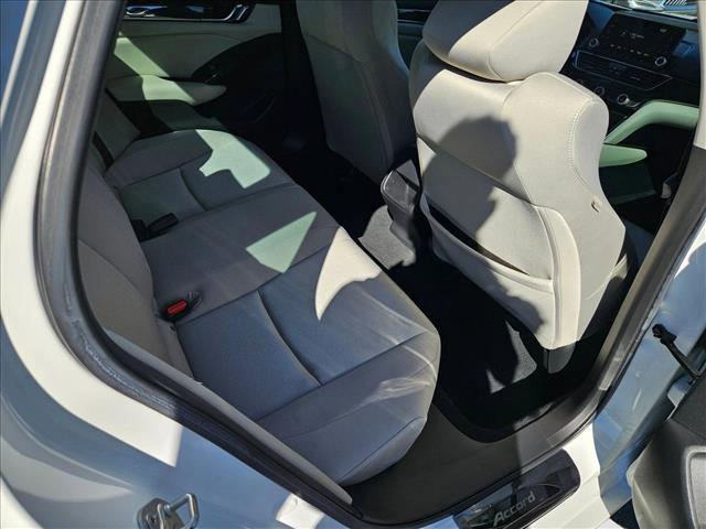 Photo of 2019 Platinum White Pearl Honda Accord
