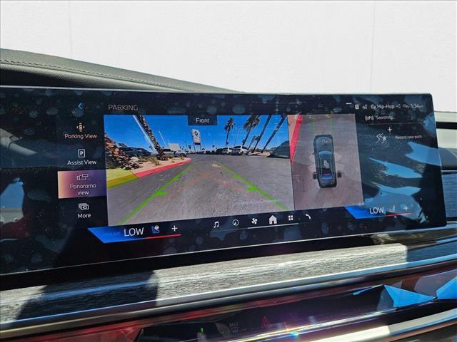 Photo of 2025 Brooklyn Grey Metallic BMW 760