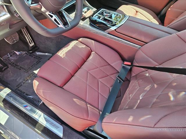 Photo of 2025 Brooklyn Grey Metallic BMW 760