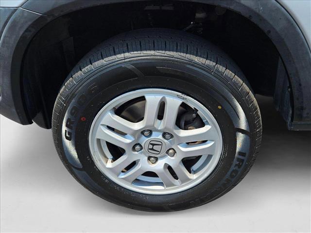 Photo of 2002 Silver Honda CR-V