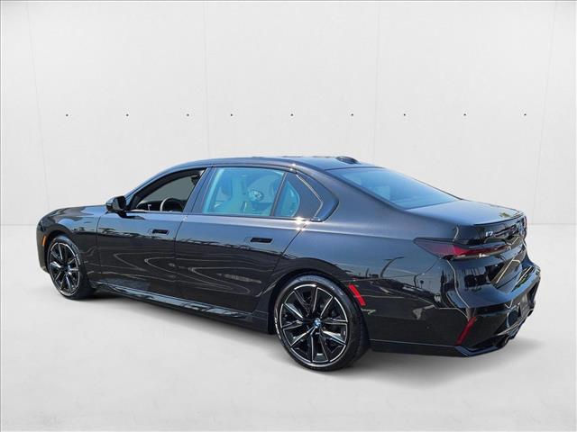 Photo of 2025 Black Sapphire Metallic BMW i7