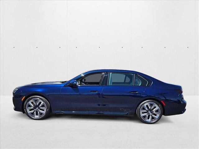 Photo of 2025 Tanzanite Blue II Metallic BMW 760