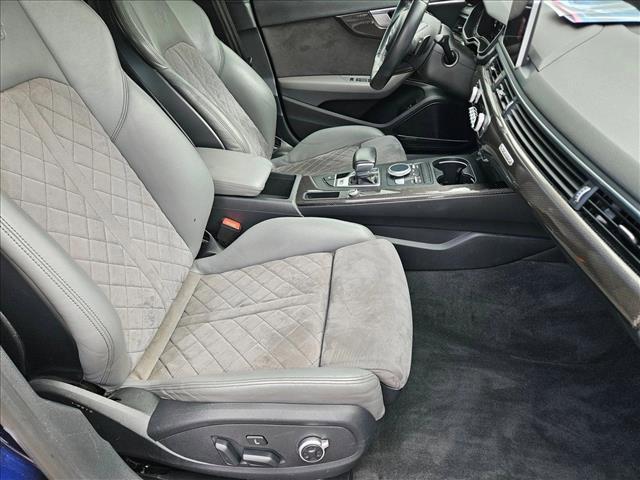 Photo of 2018 Navarra Blue Metallic Audi S5