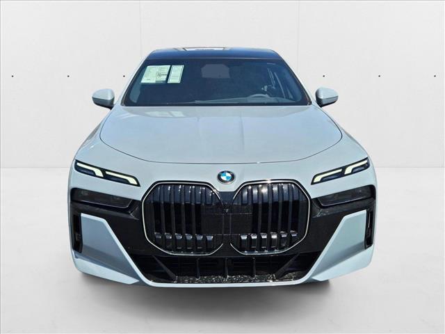 Photo of 2025 Brooklyn Grey Metallic BMW 760