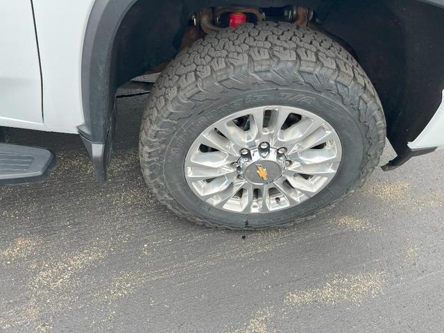 Photo of 2022 Summit White Chevrolet Silverado 3500
