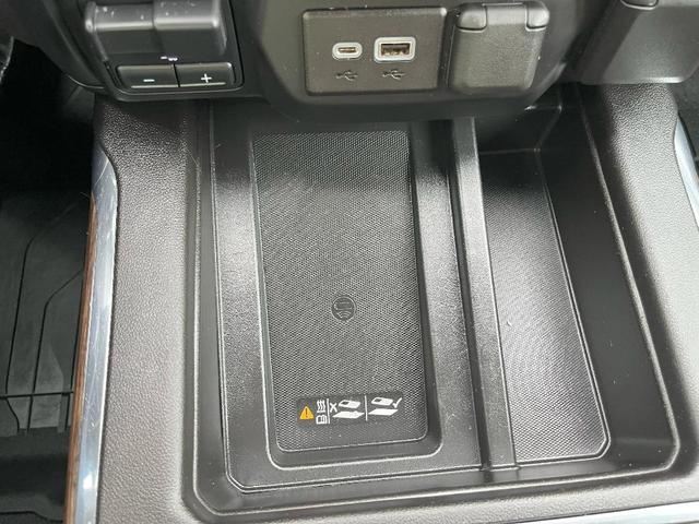 Photo of 2022 Summit White Chevrolet Silverado 3500