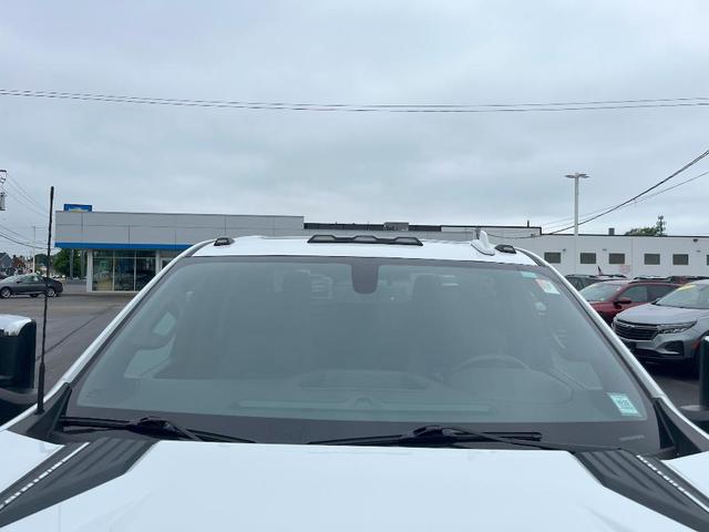 Photo of 2022 Summit White Chevrolet Silverado 3500