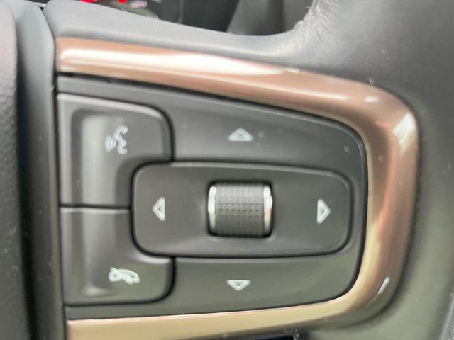 Photo of 2022 Summit White Chevrolet Silverado 3500