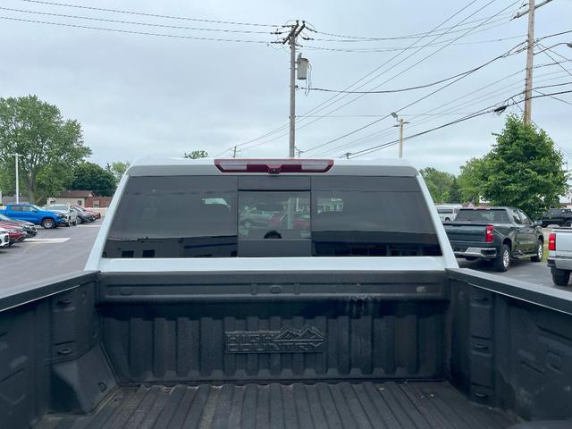 Photo of 2022 Summit White Chevrolet Silverado 3500