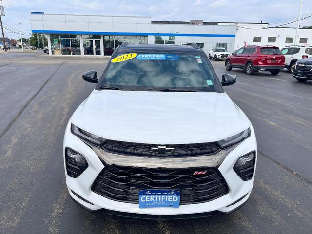 Photo of 2023 Summit White Chevrolet Trailblazer