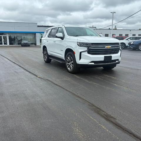Photo of 2023 Summit White Chevrolet Tahoe