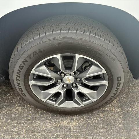 Photo of 2023 Summit White Chevrolet Tahoe