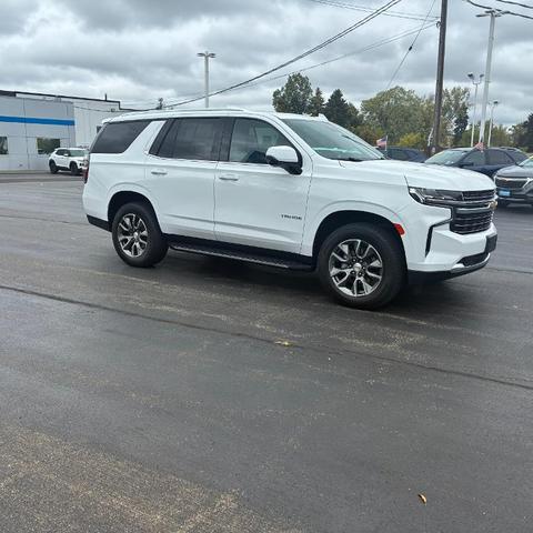 Photo of 2023 Summit White Chevrolet Tahoe