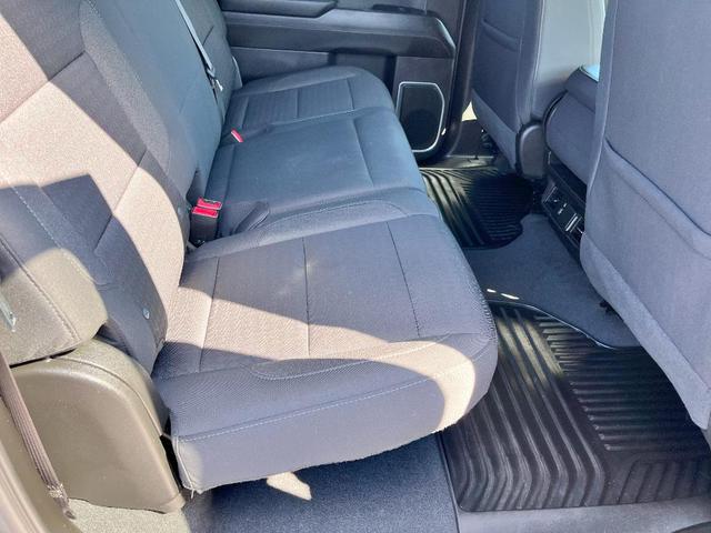 Photo of 2022 Black Chevrolet Silverado 1500