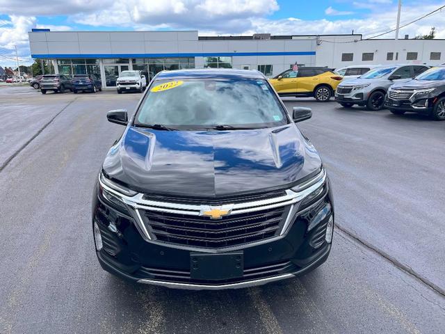 Photo of 2022 Mosaic Black Metallic Chevrolet Equinox