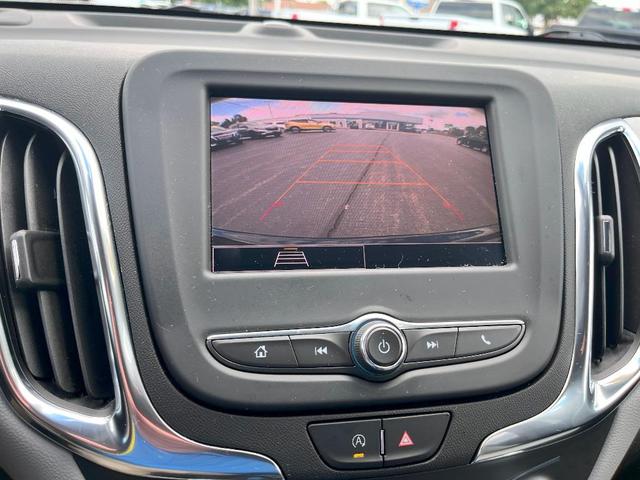 Photo of 2022 Mosaic Black Metallic Chevrolet Equinox