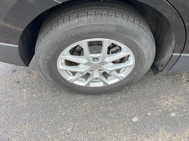 Photo of 2022 Mosaic Black Metallic Chevrolet Equinox