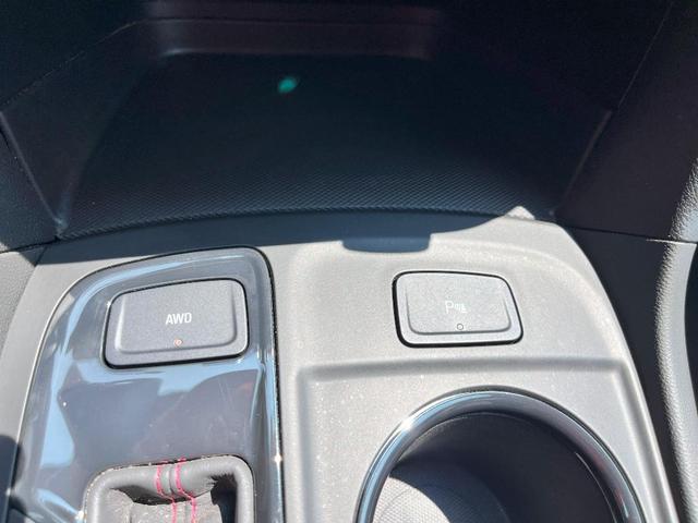 Photo of 2023 Blue Glow Metallic Chevrolet Equinox