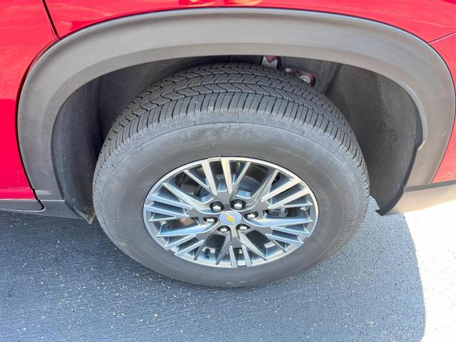 Photo of 2025 Radiant Red Chevrolet Traverse