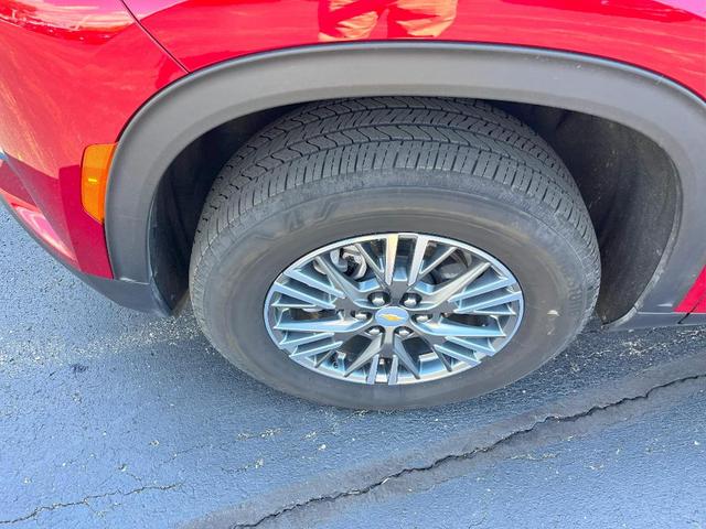 Photo of 2025 Radiant Red Chevrolet Traverse