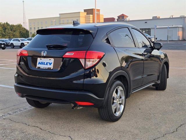 Photo of 2016 Black Honda HR-V