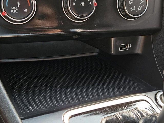 Photo of 2019 Habanero Orange Metallic Volkswagen Jetta