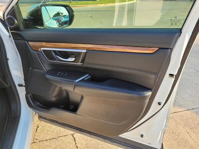Photo of 2020 White Honda CR-V