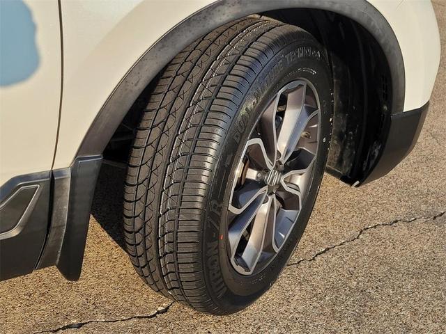 Photo of 2020 White Honda CR-V