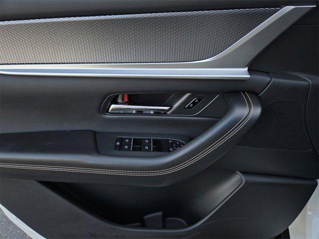 Photo of 2025 Rhodium Mazda CX-90